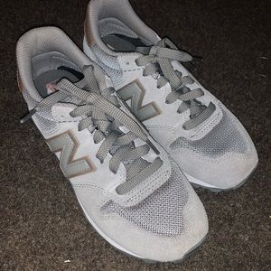 Women’s Gray New Balances